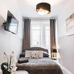 Clicktheflat Krucza City Center Apart Rooms